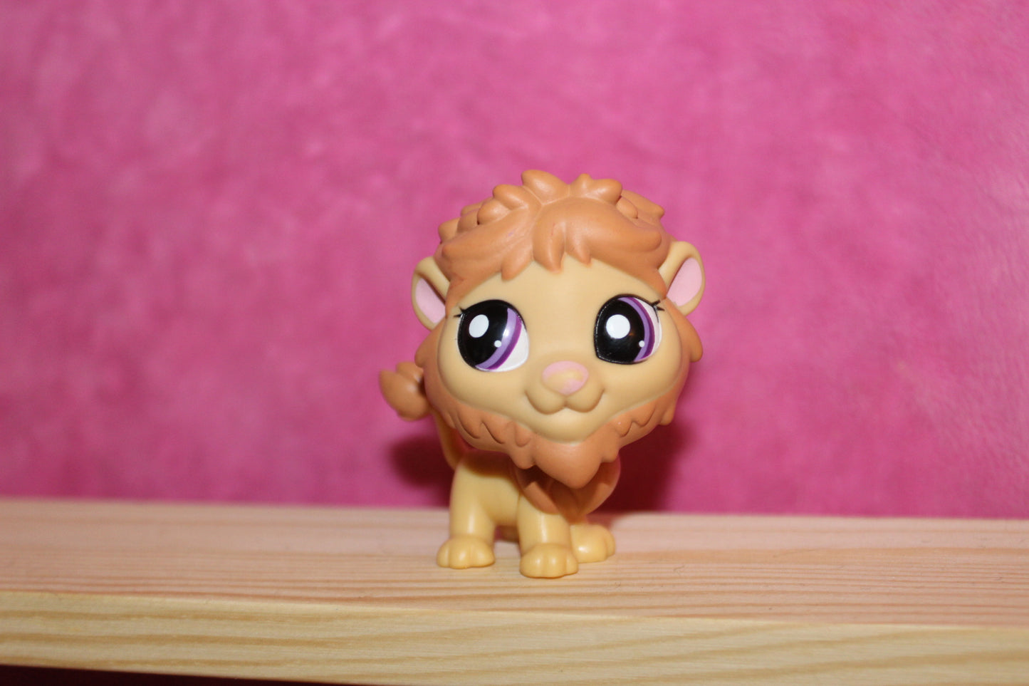 Authentic LPS Lion Cat