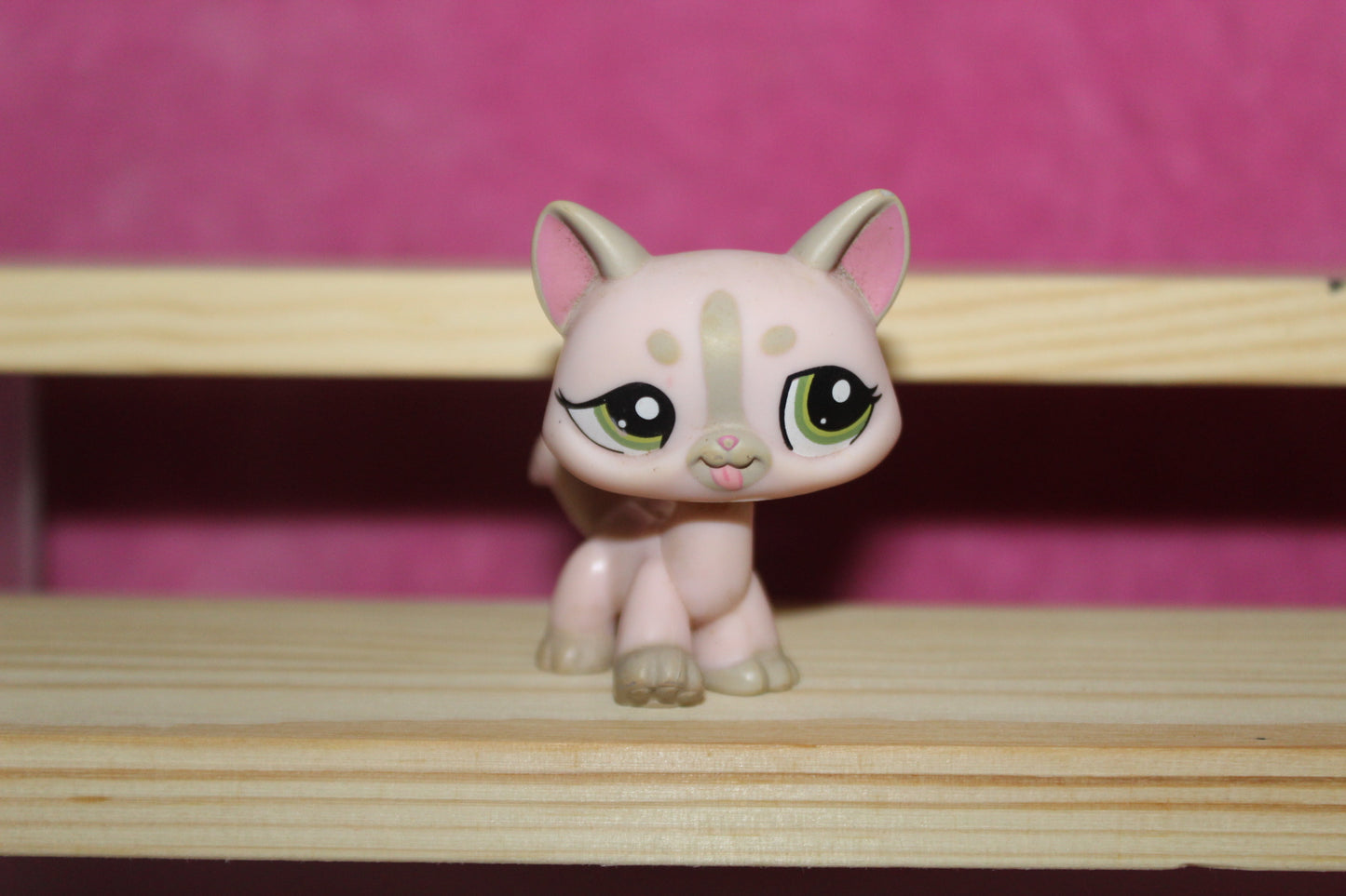 Authentic LPS Walking Cat