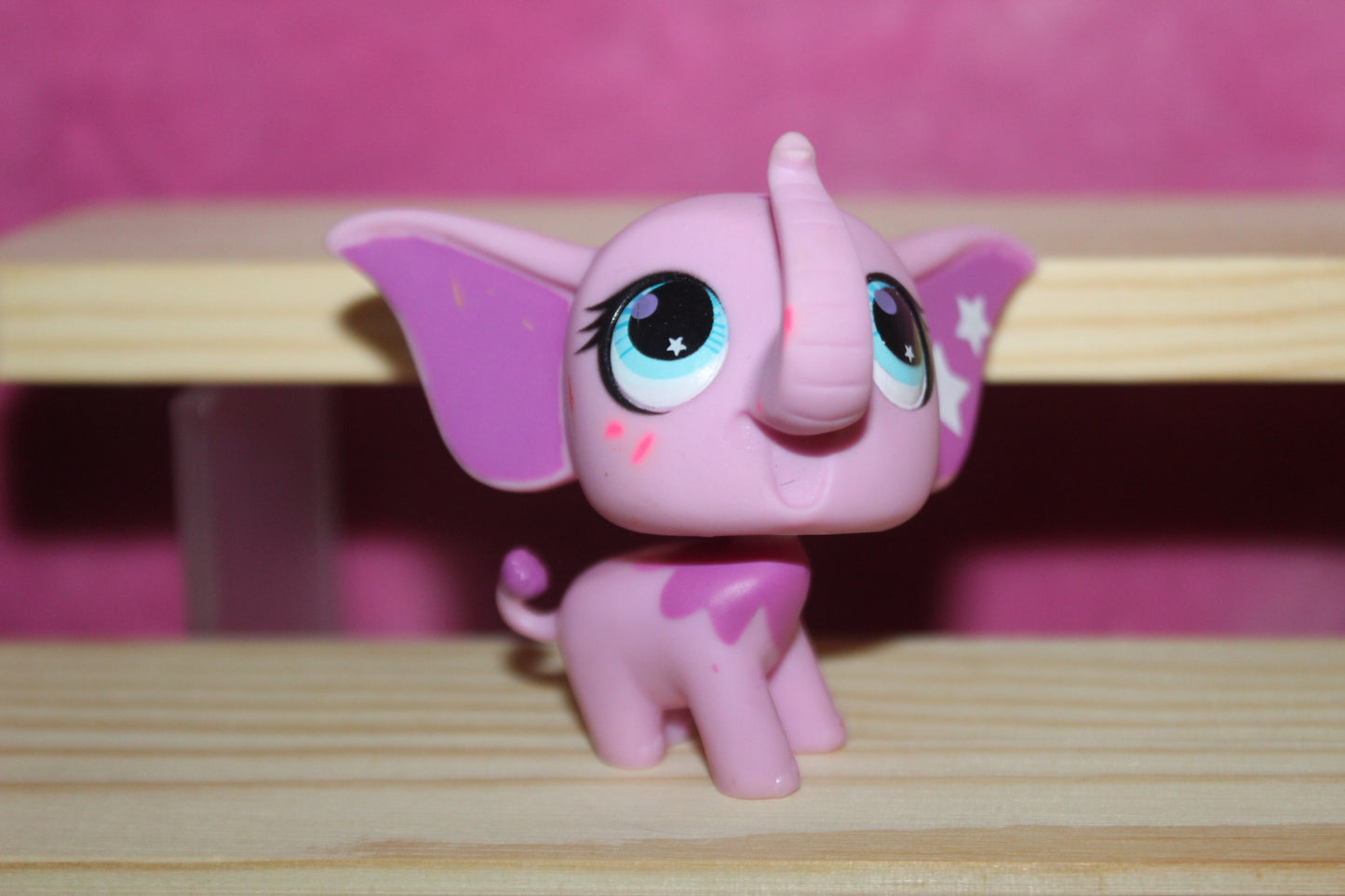 Authentic LPS Blemished New Gen Elephant