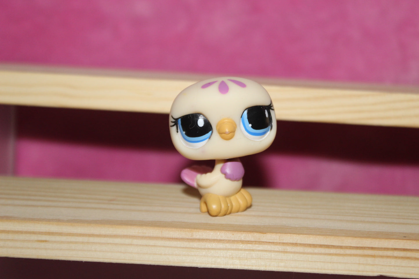 Authentic LPS Pigeon bird