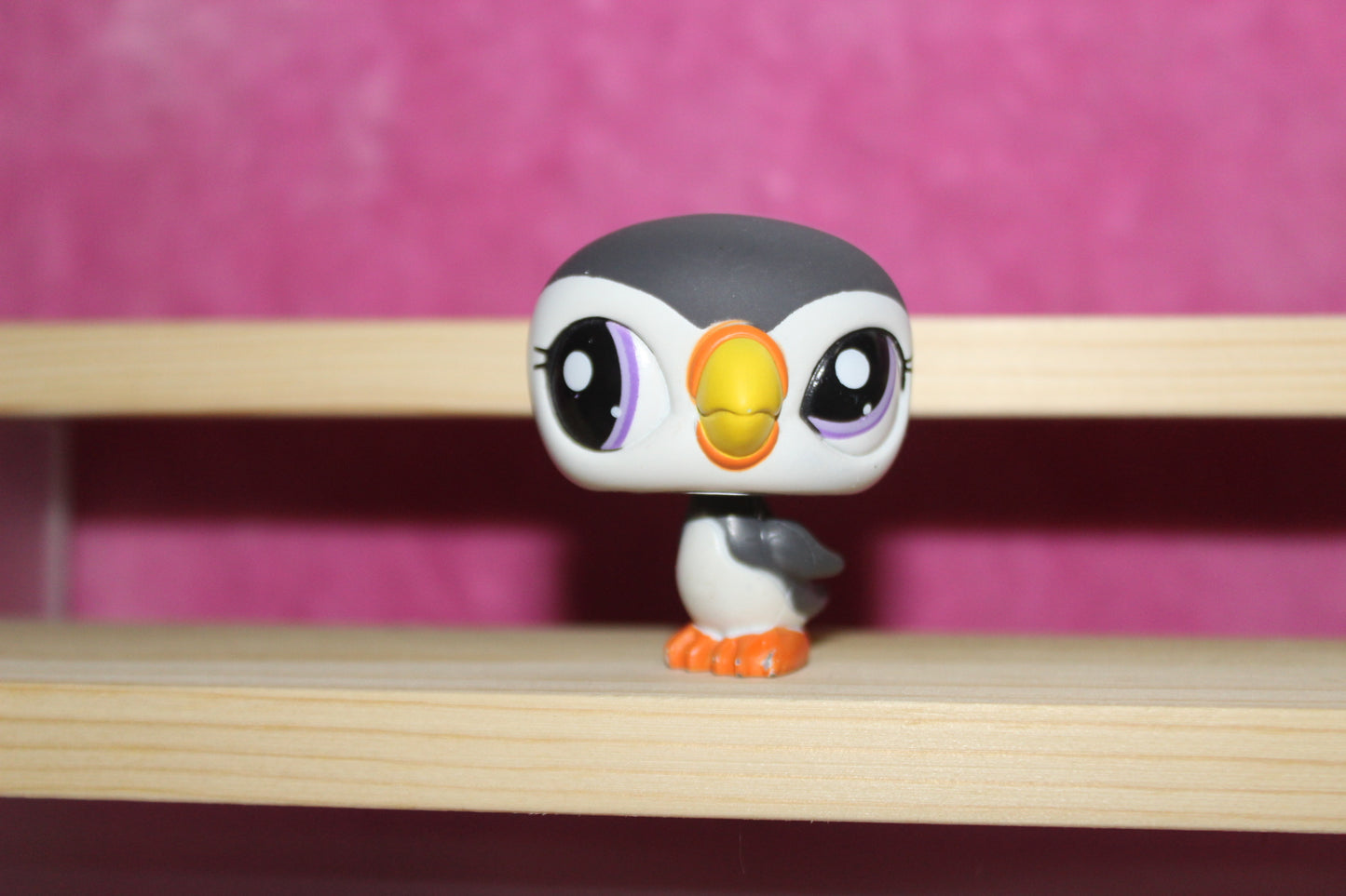 Authentic LPS Puffin Bird