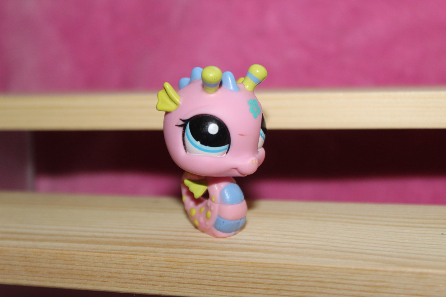 Authentic LPS Rare Seahorse