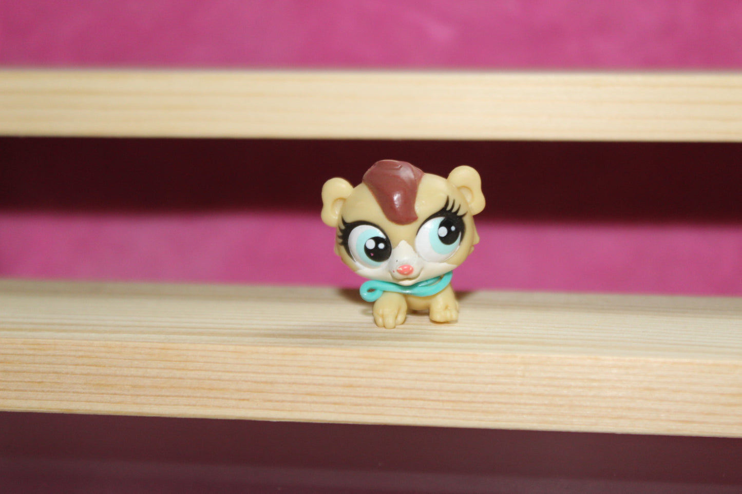 Authentic LPS mini pet