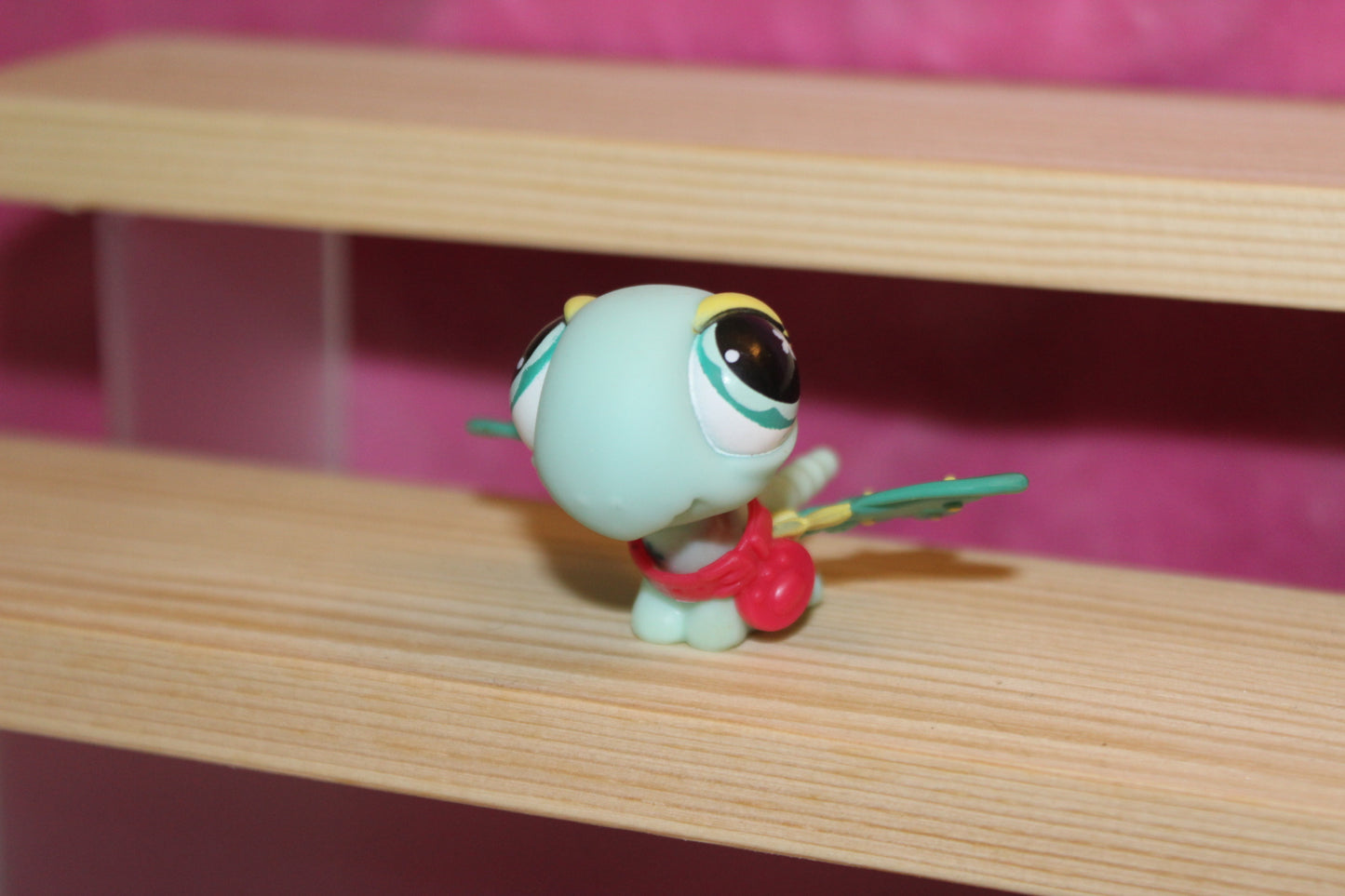 Authentic LPS dragonfly with collar