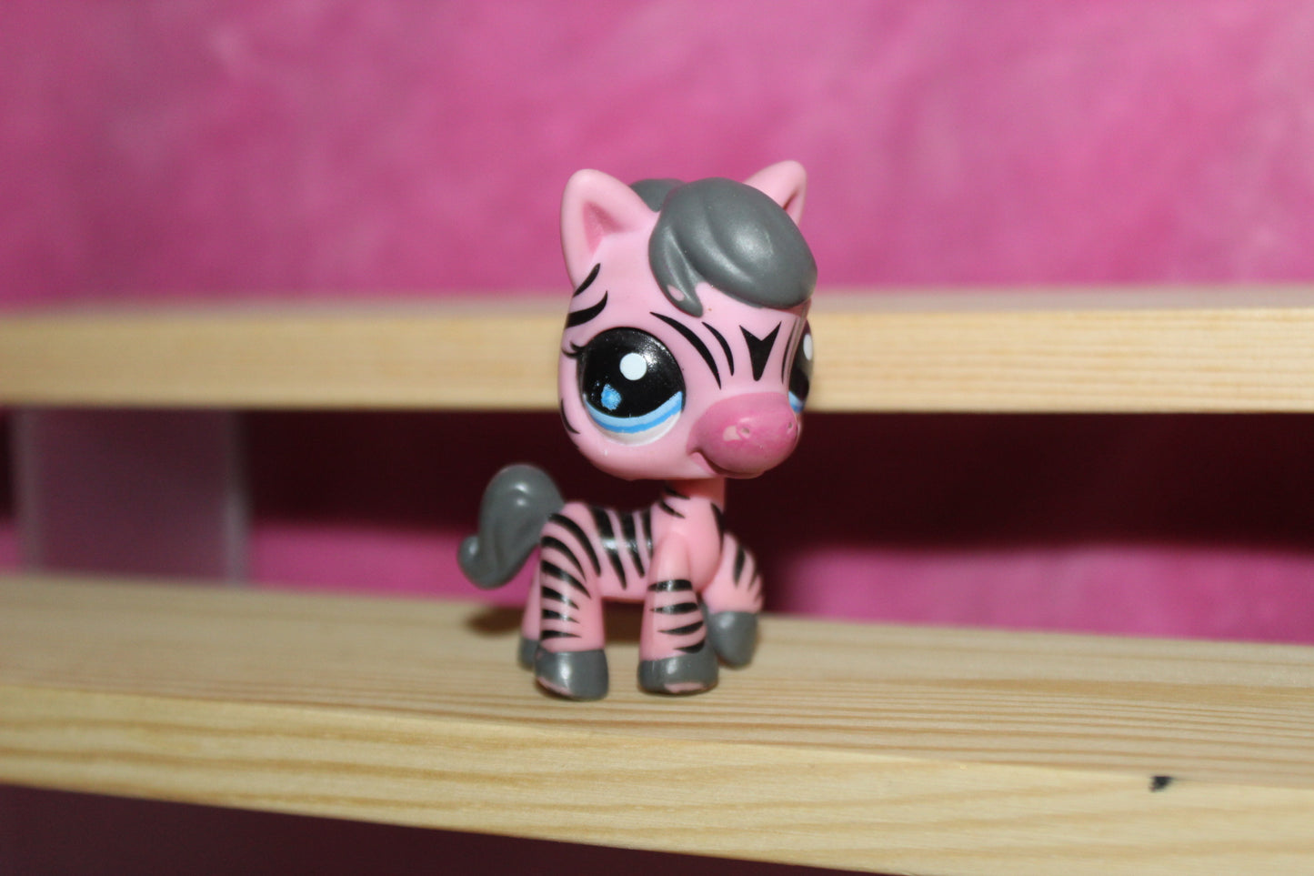 Authentic LPS Rare Blemished Zebra