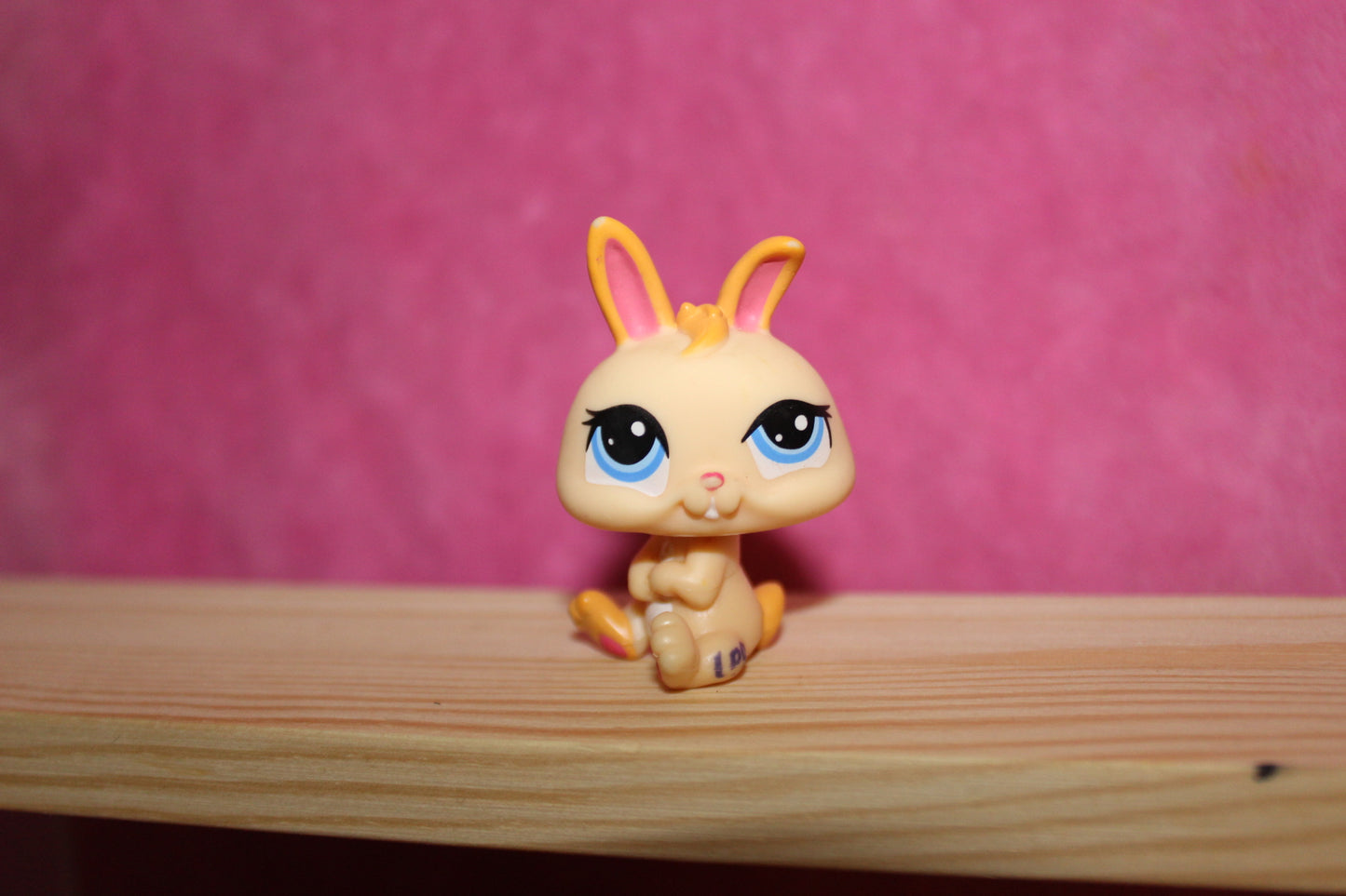 Authentic LPS bunny