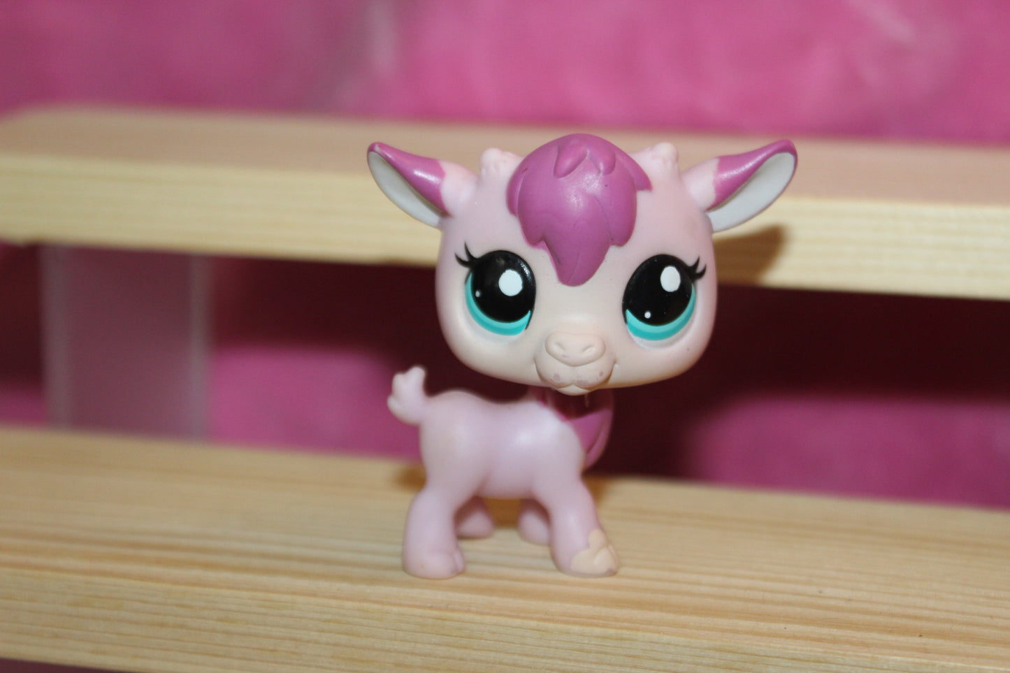 Authentic LPS Rare Goat