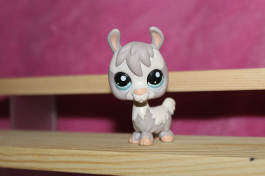 Authentic LPS Rare Llama